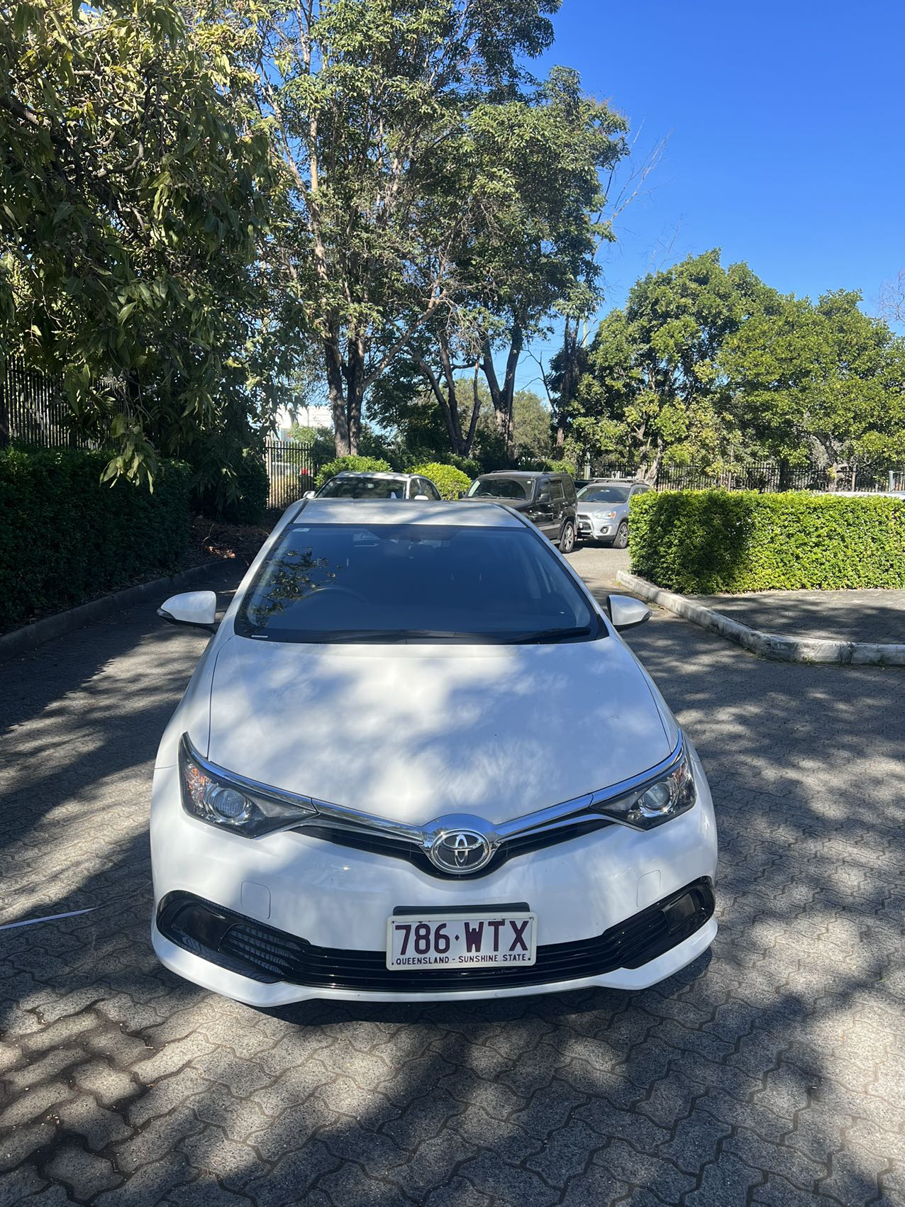 2016 Toyota Corolla Hatchback White 